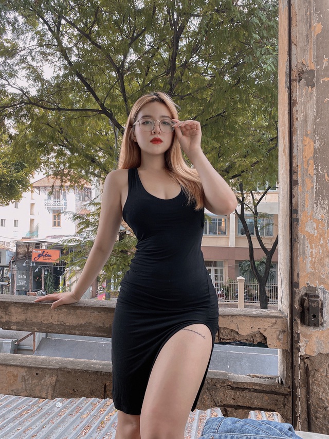 Hot girl Quảng Ngãi mỏi tay chặn tin nhắn khiếm nhã vì quá sexy - 8