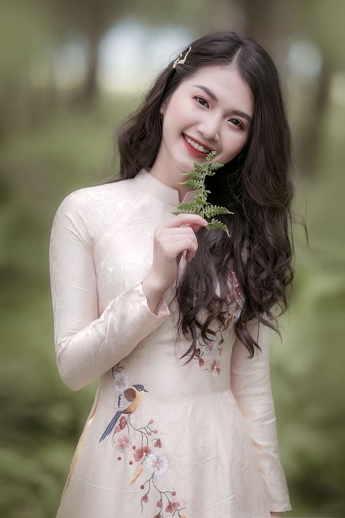 Ngắm nhan sắc 'vạn người mê' của hoa khôi Học Viện Nông nghiệp Việt Nam - 2