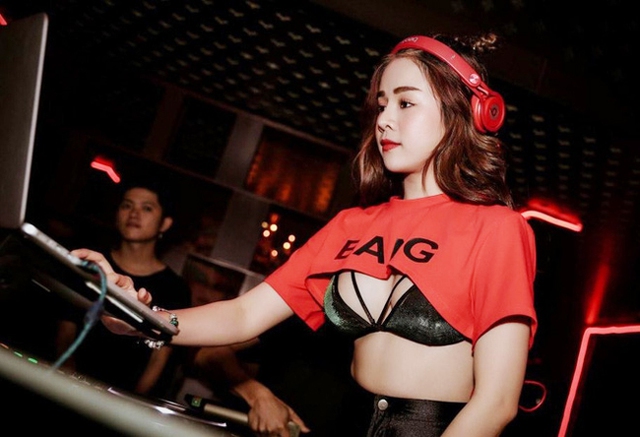 Mặt xinh dáng chuẩn nhưng lại ngại ăn mặc sexy, nữ DJ đang gây xôn xao ở Rap Việt thu hút sự chú ý của cộng đồng mạng - Ảnh 2.